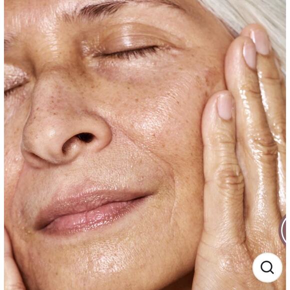 OSEA Essential Hydrating Oil - 1 fl oz - Picture 2 of 4